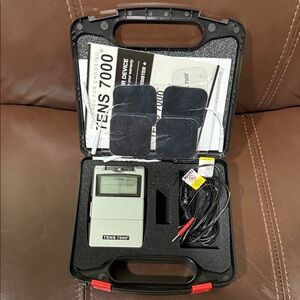 TENS 7000 Digital TENS Unit Kit in Light Green